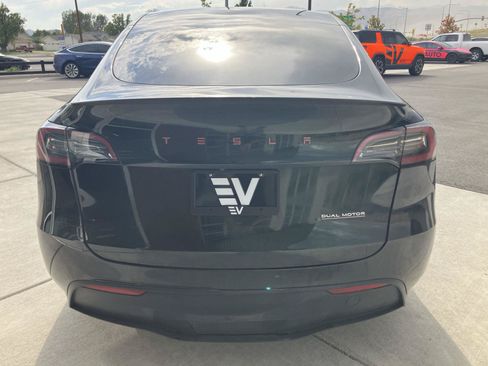 Used 2023 Tesla Model Y Performance AWD/4WD image 6
