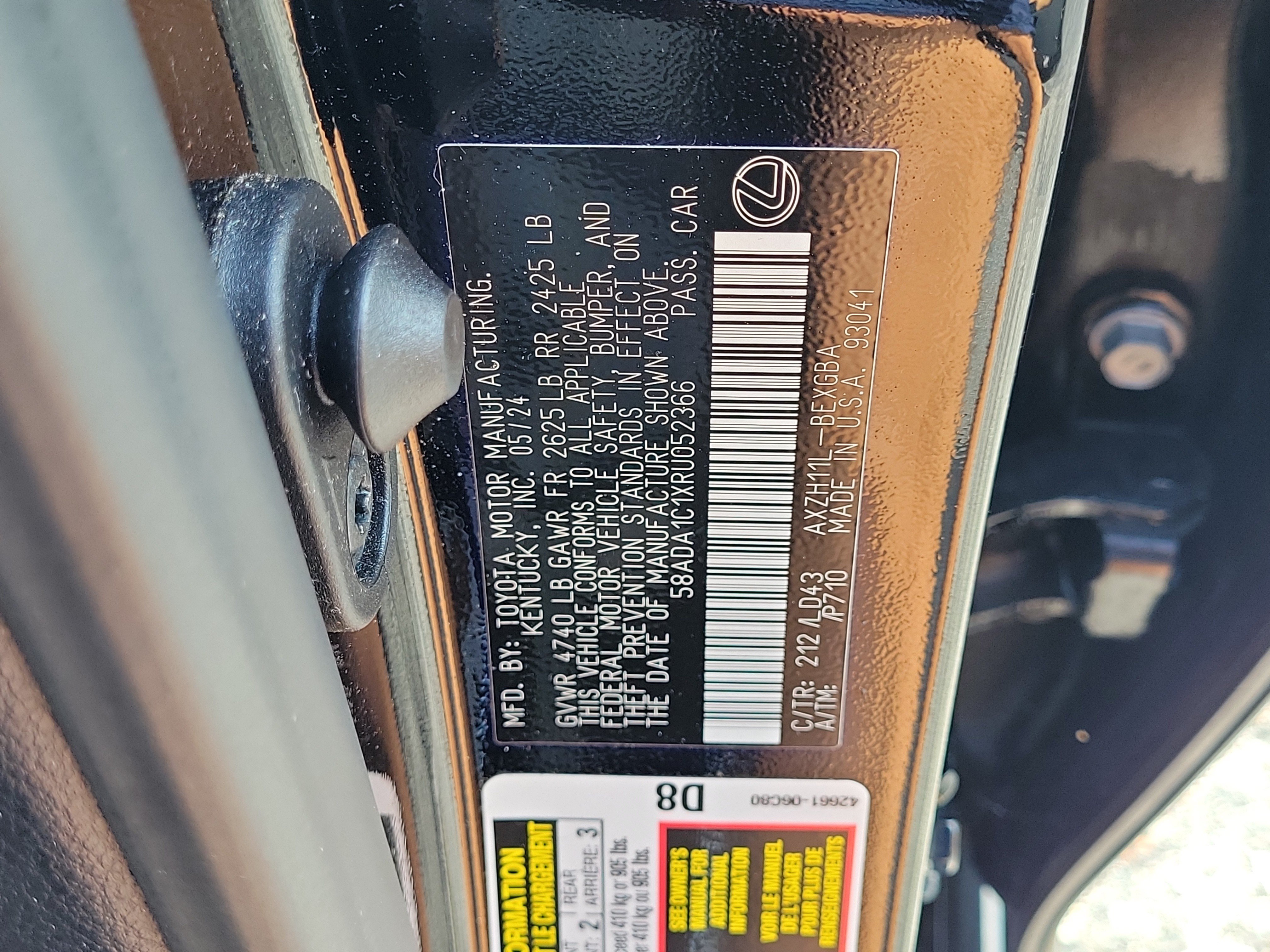 Used 2024 Lexus ES 300h w/ Premium Package FWD image 27