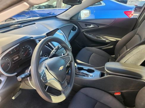 Used 2024 Chevrolet Malibu LT image 11