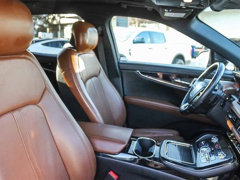 Used 2022 Lincoln Nautilus Reserve w/ Equipment Group 202A image 21