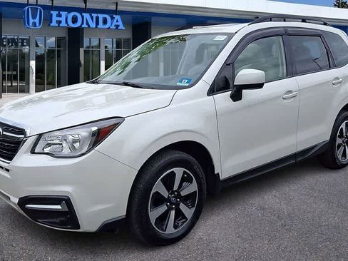 Used 2018 Subaru Forester 2.5i Premium w/ Protection Package #1 AWD/4WD image 4