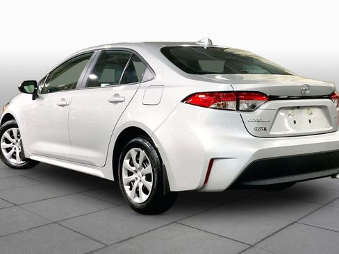 Used 2026 Toyota Corolla LE FWD image 12