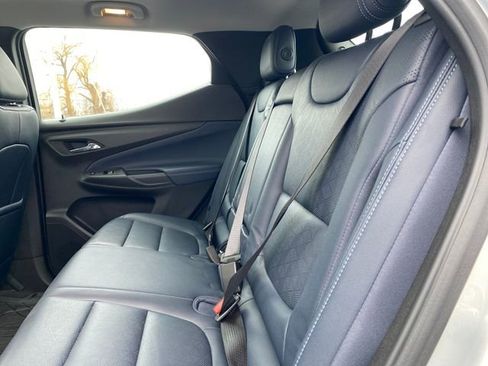 Used 2022 Chevrolet Bolt EUV Premier w/ Launch Edition image 17