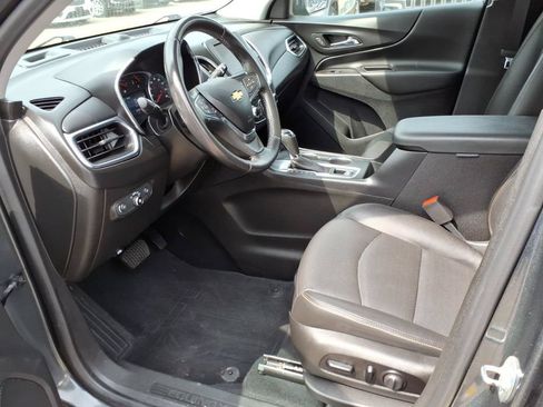 Used 2021 Chevrolet Equinox LT FWD image 10
