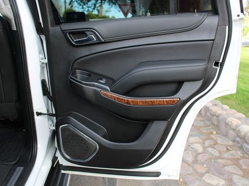 Used 2019 Chevrolet Tahoe Premier image 16