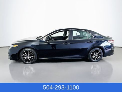 Used 2023 Toyota Camry SE FWD image 10