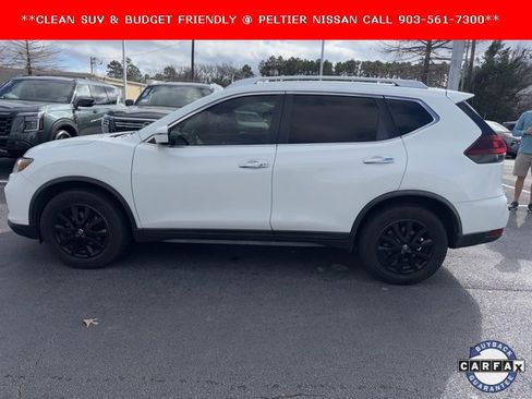 Certified 2019 Nissan Rogue SV image 6