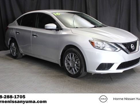 Used 2016 Nissan Sentra S FWD image 1