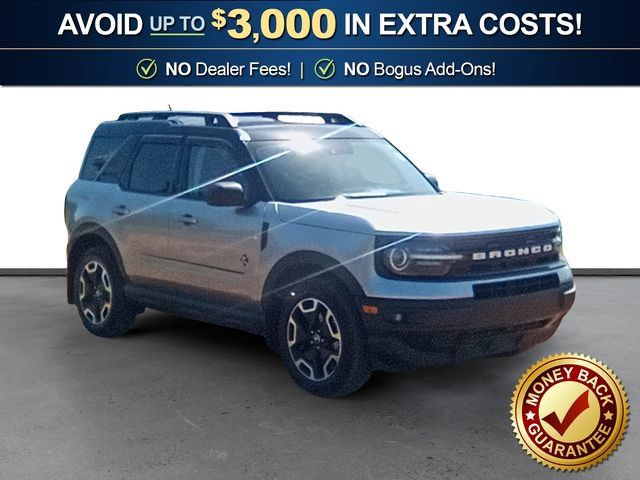 Used 2023 Ford Bronco Sport Outer Banks w/ Tech Package AWD/4WD image 10