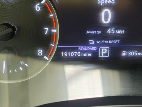 Used 2021 INFINITI QX50 Luxe w/ Appearance Package FWD image 24