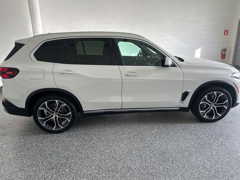 Used 2024 BMW X5 xDrive40i w/ Premium Package image 8