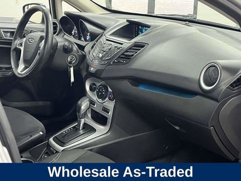 Used 2015 Ford Fiesta SE FWD image 23