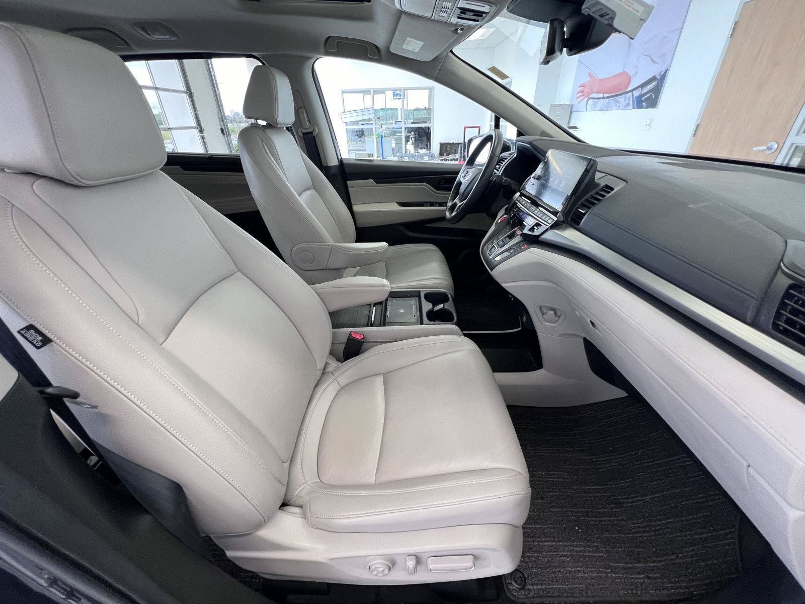 Used 2025 Honda Odyssey EX-L image 19