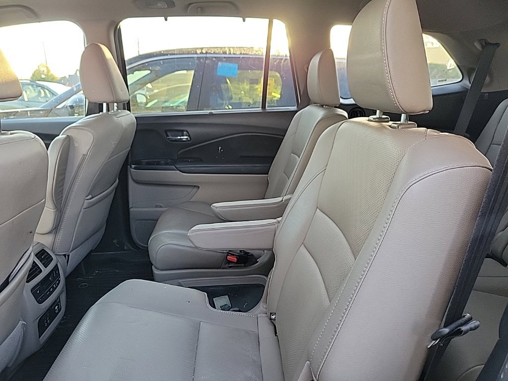 Used 2019 Honda Pilot Elite image 14