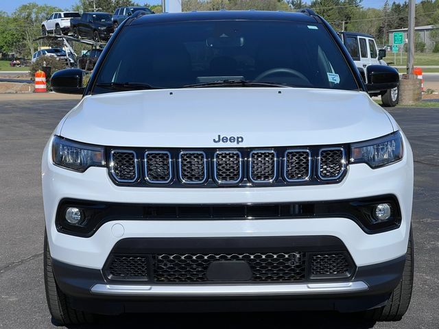 Used 2024 Jeep Compass Limited AWD/4WD image 36