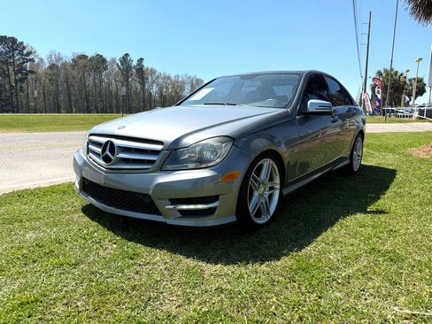 Used 2012 Mercedes-Benz C 250 Sedan image 4