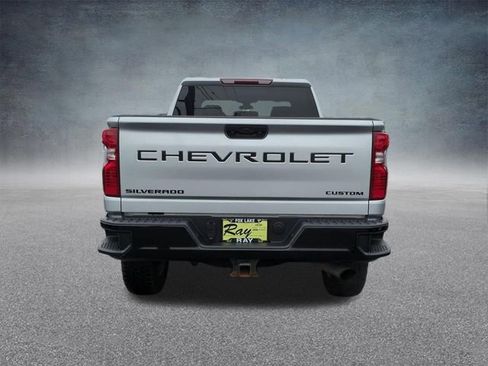 Certified 2022 Chevrolet Silverado 2500 Custom w/ Custom Value Package AWD/4WD image 8