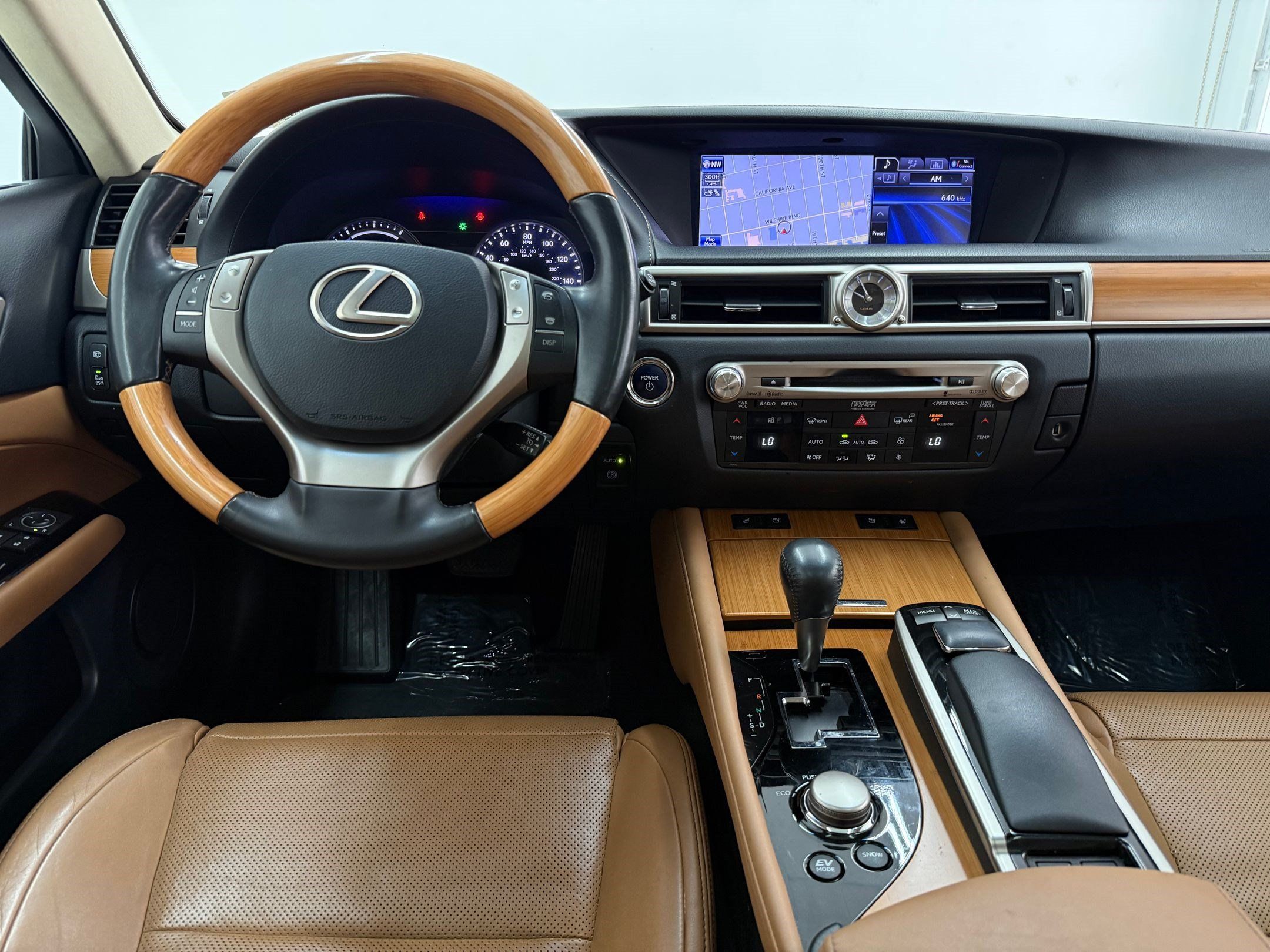 Used 2013 Lexus GS 450h w/ Luxury Pkg RWD image 30