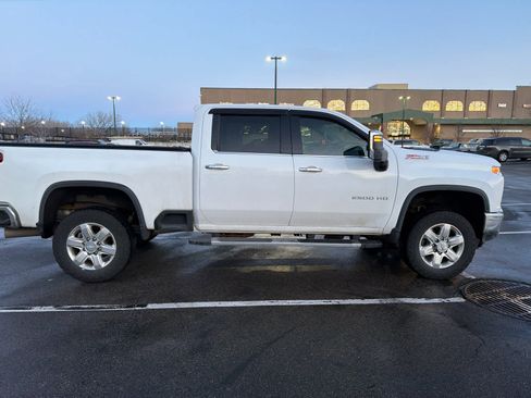 Used 2020 Chevrolet Silverado 2500 LTZ w/ LTZ Premium Package image 3