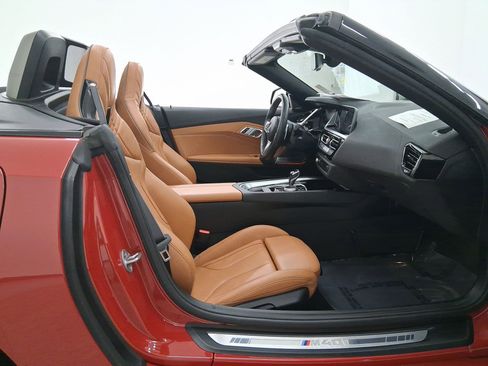 Certified 2023 BMW Z4 M40i w/ Premium Package image 25