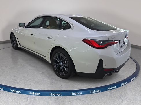 Used 2023 BMW i4 eDrive35 RWD image 8