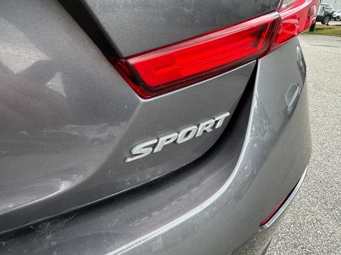 Used 2019 Honda Accord Sport image 9