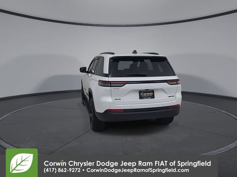 Certified 2025 Jeep Grand Cherokee Limited w/ Black Appearance Package AWD/4WD image 11
