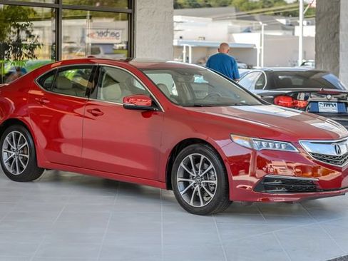 Used 2017 Acura TLX V6 w/ Technology Package FWD image 4