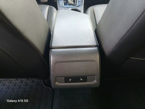 Used 2020 Volkswagen Jetta SE w/ SE Cold Weather Package image 29