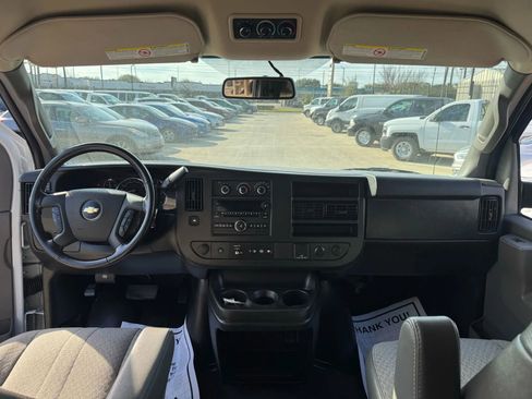Used 2020 Chevrolet Express 3500 LS image 38