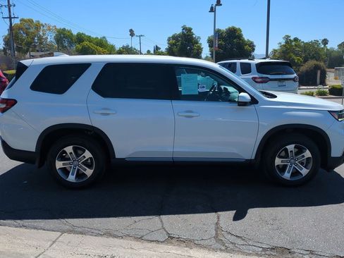 Certified 2023 Honda Pilot EX-L image 5