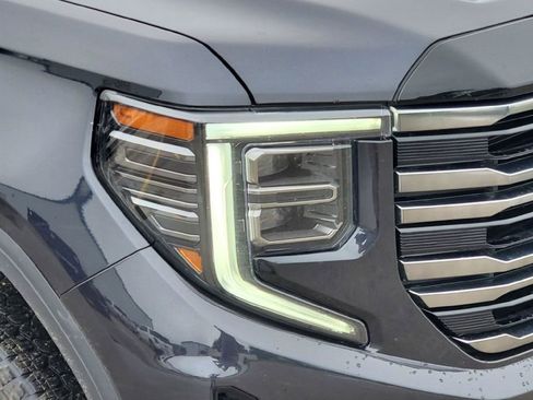 Used 2025 GMC Sierra 1500 AT4 w/ AT4 Premium Package AWD/4WD image 3