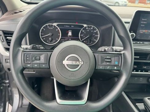 Used 2023 Nissan Rogue SV FWD image 13