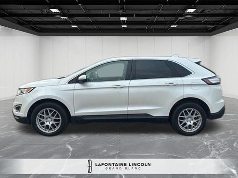 Used 2016 Ford Edge Titanium w/ Equipment Group 301A FWD image 2