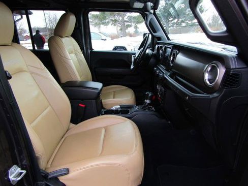 Used 2019 Jeep Wrangler Unlimited Rubicon w/ Dual Top Group image 20