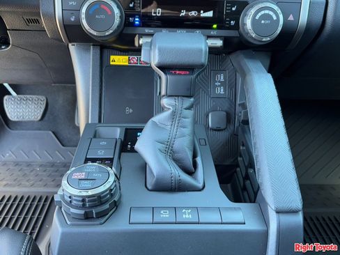 Certified 2026 Toyota 4Runner TRD Off-Road Premium image 30