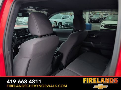 Used 2018 Toyota Tacoma TRD Sport image 24