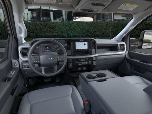 New 2026 Ford F250 XL w/ FX4 Off-Road Package image 9
