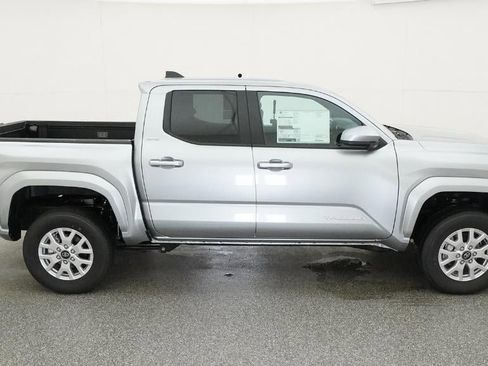 New 2026 Toyota Tacoma SR5 AWD/4WD image 11