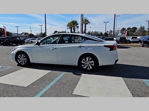 Used 2025 Nissan Altima 2.5 S image 26