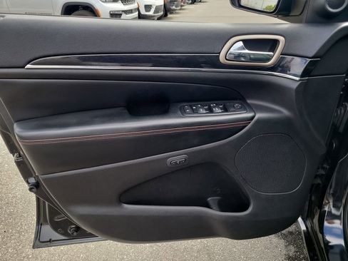 Used 2016 Jeep Grand Cherokee Limited 75th Anniversary image 15