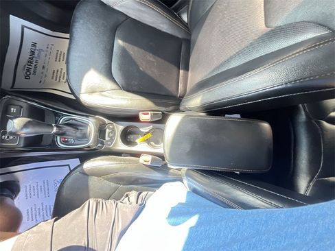 Used 2018 Jeep Compass Limited image 20