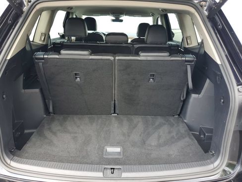 Used 2025 Volkswagen Atlas SE FWD image 25