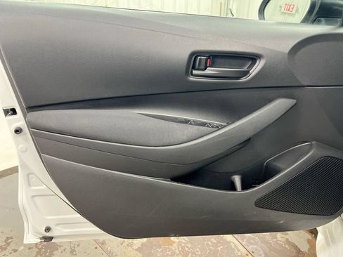 Used 2022 Toyota Corolla LE FWD image 20