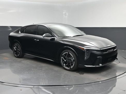 Certified 2026 Kia K4 GT-Line FWD image 1