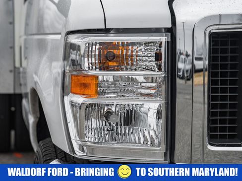 Used 2024 Ford E-450 and Econoline 450 Super Duty w/ Power Windows & Locks Group image 14