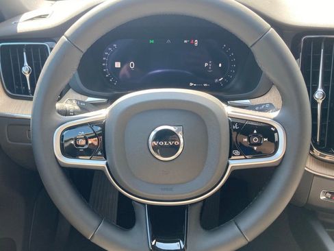 New 2026 Volvo XC60 B5 Plus w/ Climate Package image 10