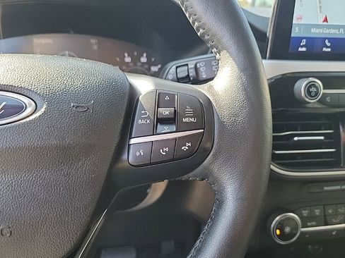 Used 2020 Ford Escape SEL image 17