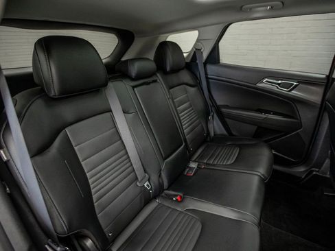 Used 2024 Kia Sportage SX image 27