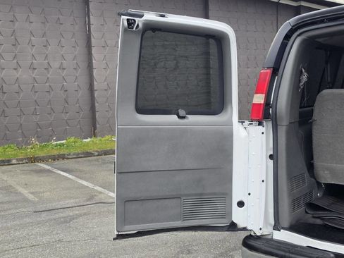 Used 2013 Chevrolet Express 2500 LT w/ LT Preferred Equipment Group image 44